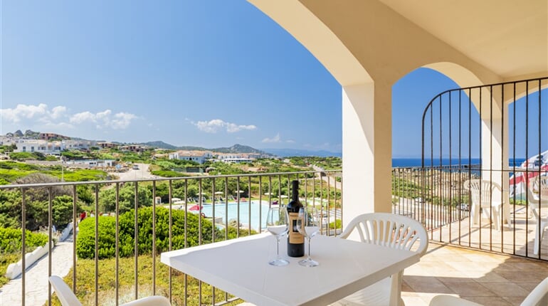Reidence Baia Santa Reparata, výhled z apartmánu, Santa Teresa di Gallura