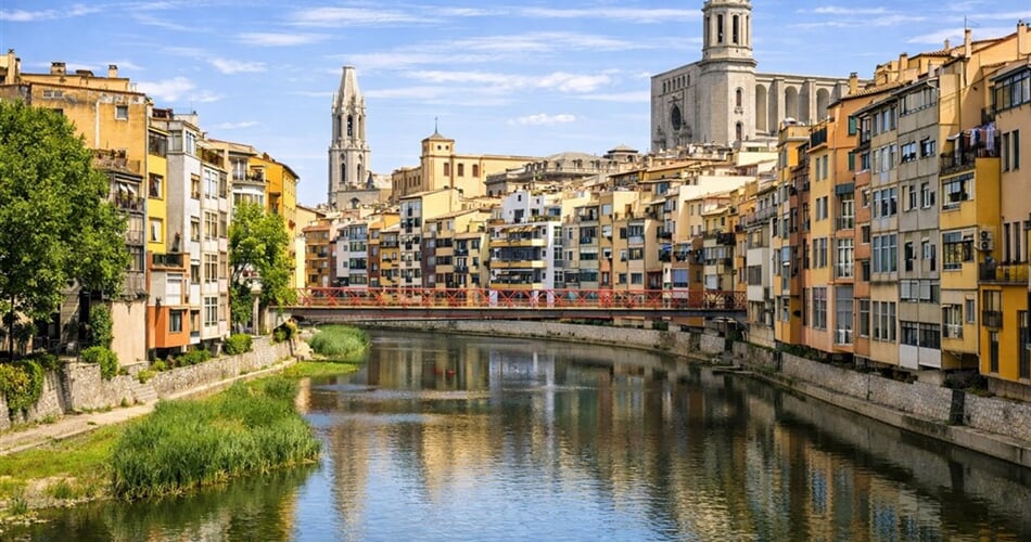 Španělsko - Girona u řeky Onyar