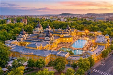 Budapešť – Historický Skvost A Termální Lázně