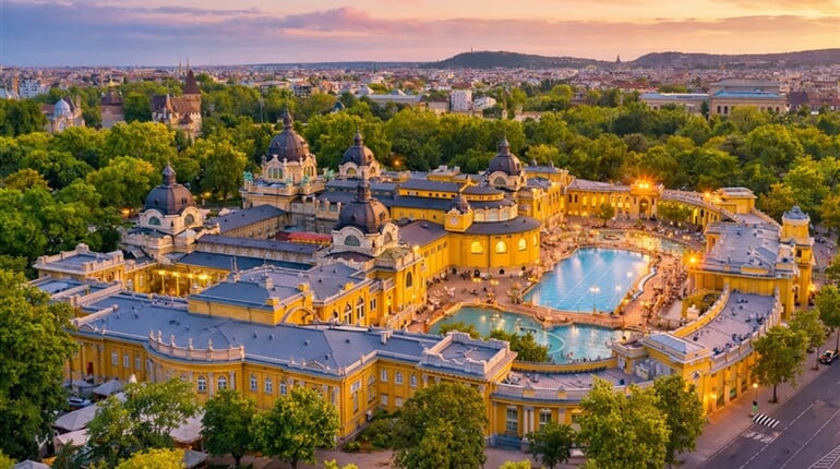 Maďarsko - Budapešť a lázně Szecheny