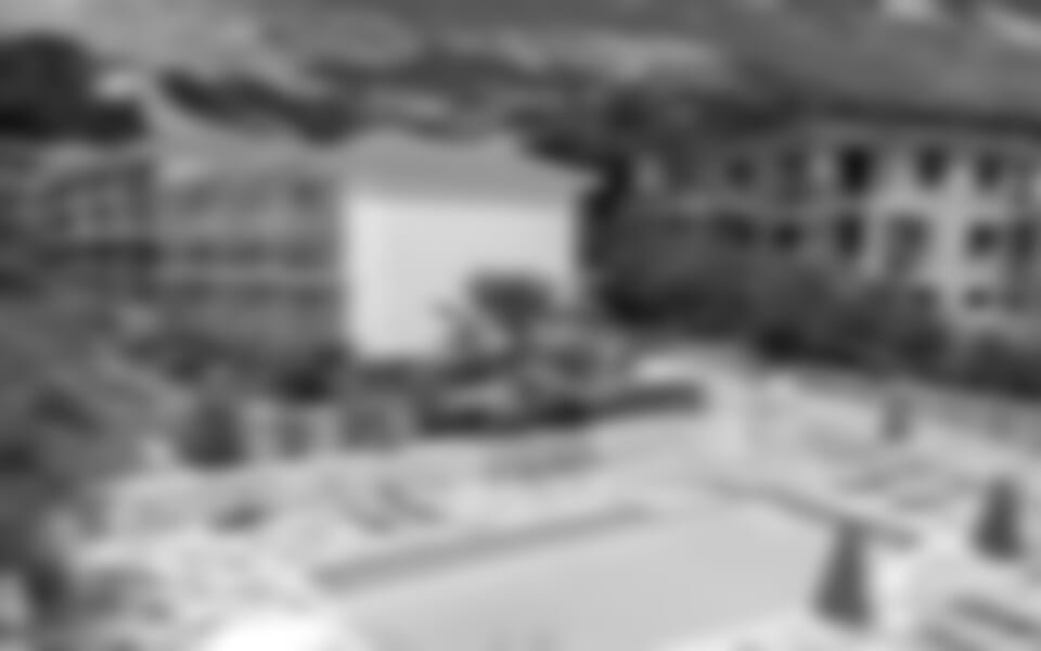 Lourdas - Studia Milos