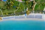 Pláž u hotelu, Porto Conte, Sardinie
