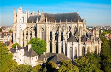 To nejlepší z Nantes + ATLANTICKÉ POBŘEŽÍ + HISTORICKÝ ZÁBAVNÍ PARK PUY DU FOU