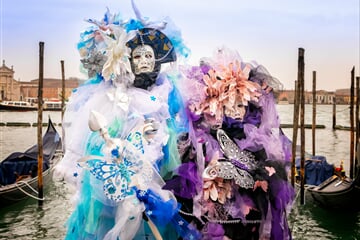 Dva světy karnevalu: Viareggio a Benátky