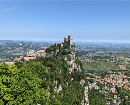 matteo panara zW0BxeyvF0w unsplash  SAN MARINO