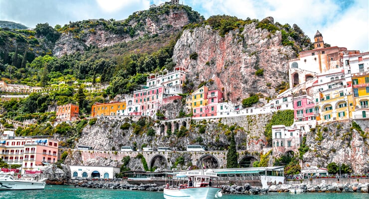 tom podmore 1zkHXas1GIo unsplash amalfi