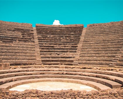 cole ciarlello igBJzvBevSo unsplash Pompeii Archaeological Park,