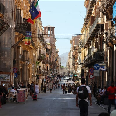 stefano huang t4  eYb3ocA unsplash PALERMO