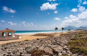 Relax na plážích Ománu + ZTRACENÉ POUŠTNÍ MĚSTO + OÁZA WÁDÍ DARBAT