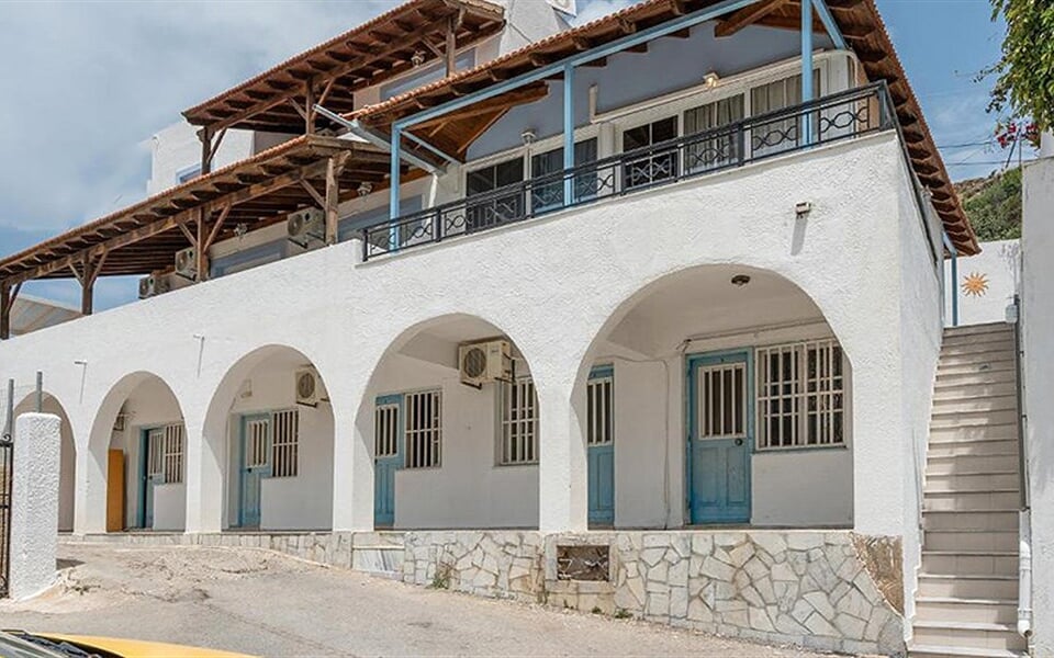 Apartmánový dům Niki - Kalymnos: fotografie vybavení exteriérů a interiérů ubytování.