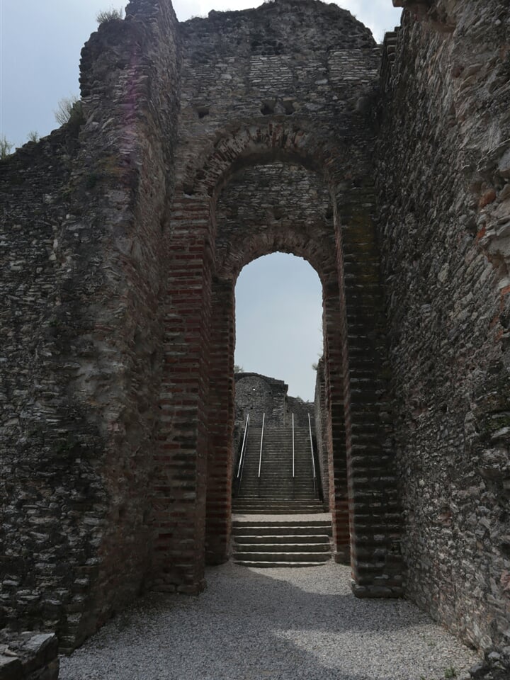 kirsten c n3gPJssG6qE unsplash