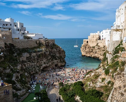 letian zhang DIMR8 6v9JE unsplash