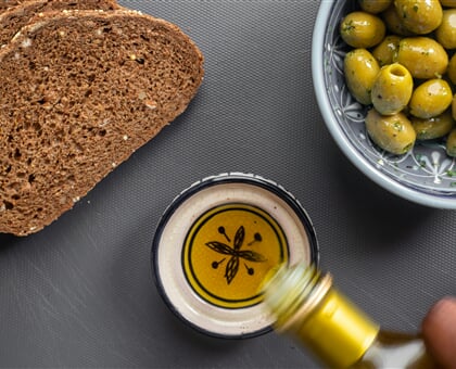 louis hansel fJxJDKAQU9c unsplash