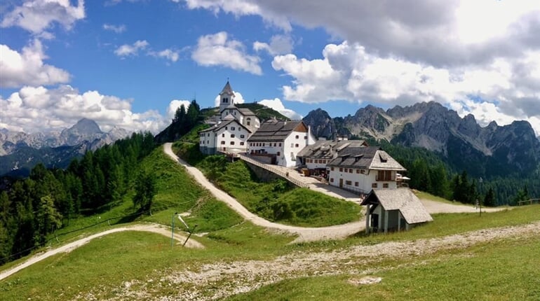 Monte Lussari, Alpy
