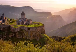 Okruh Arménií + JEZERO SEVAN + OCHUTNÁVKA KOŇAKU ARARAT A VÍNA
