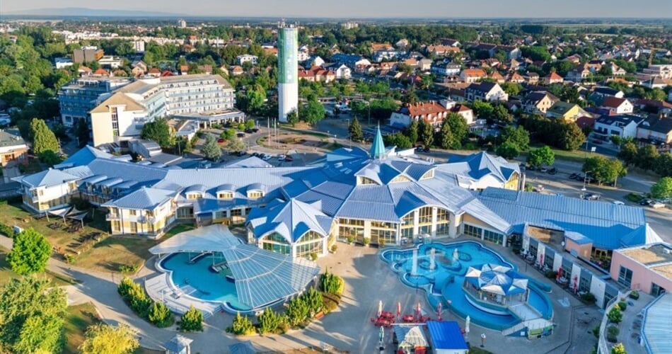 151 Park Inn Sarvar 26 ext let 3 010 031