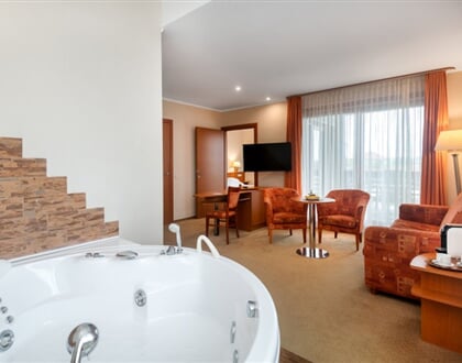 167 Aquarell JUN apt 091