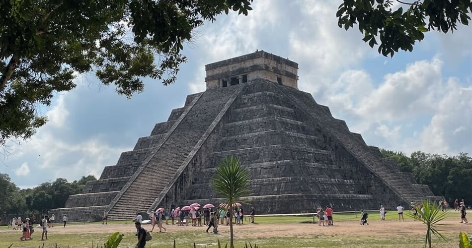 Mexiko, Yukatán, pyramidy