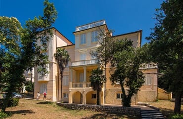 Crikvenica - Vila a depandance Ružica
