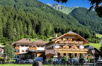 Santeshotel ****- Rasun-Anterselva