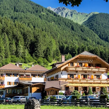 Santeshotel ****- Rasun-Anterselva