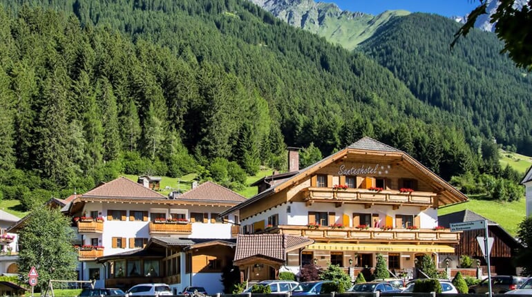 Santes Hotel, Rasun Anterselva (2)
