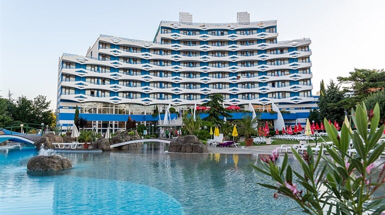 Hotel Trakia Plaza: fotografie vybavení exteriérů a interiérů ubytování.