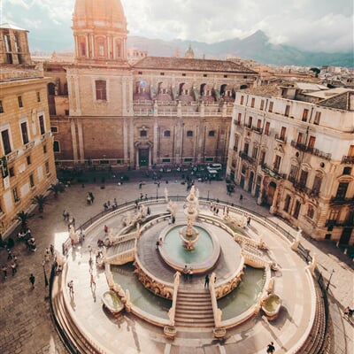 cristina gottardi khX7PV12lno unsplashPiazza Pretoria, Palermo
