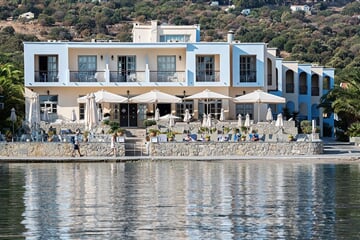 Město Symi - Hotel Pedi Beach - Symi