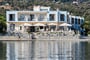 Hotel Pedi Beach - Symi: fotografie vybavení exteriérů a interiérů ubytování.