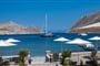 Hotel Pedi Beach - Symi: fotografie vybavení exteriérů a interiérů ubytování.