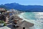 Hotel Kokkari Beach: fotografie vybavení exteriérů a interiérů ubytování.