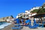Hotel Kokkari Beach: fotografie vybavení exteriérů a interiérů ubytování.