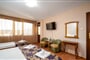 Hotel Chuchulev: fotografie vybavení exteriérů a interiérů ubytování.