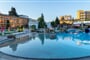 Hotel Trakia: fotografie vybavení exteriérů a interiérů ubytování.