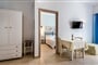 Studia Niriides Luxury: fotografie vybavení exteriérů a interiérů ubytování.