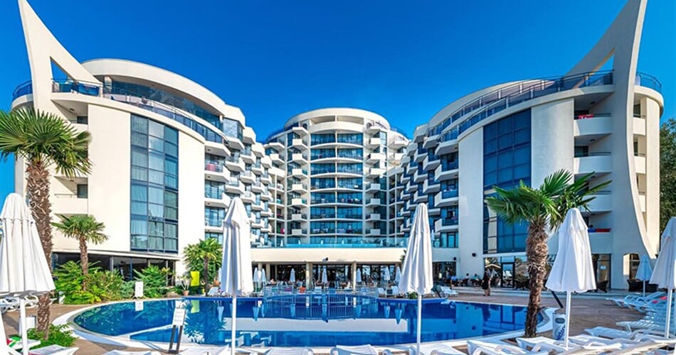 Hotel Zenith: fotografie vybavení exteriérů a interiérů ubytování.
