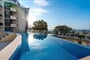 Hotel Zenith: fotografie vybavení exteriérů a interiérů ubytování.
