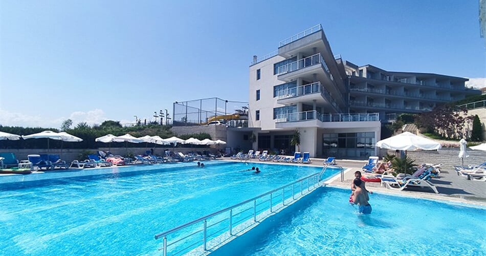 Hotel Moonlight: fotografie vybavení exteriérů a interiérů ubytování.