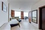 Hotel Briz - Sea Breeze: fotografie vybavení exteriérů a interiérů ubytování.