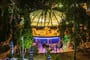 Hotel Sineva Park: fotografie vybavení exteriérů a interiérů ubytování.