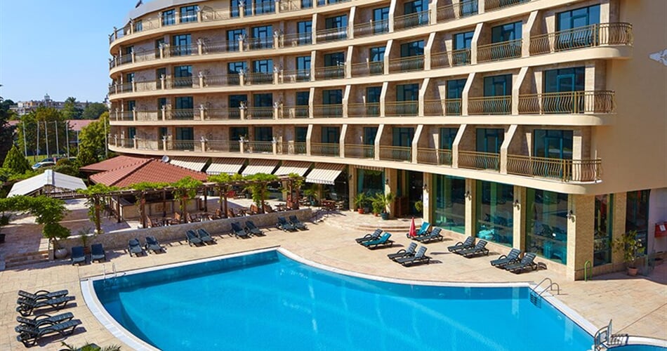 Hotel Mena Palace: fotografie vybavení exteriérů a interiérů ubytování.