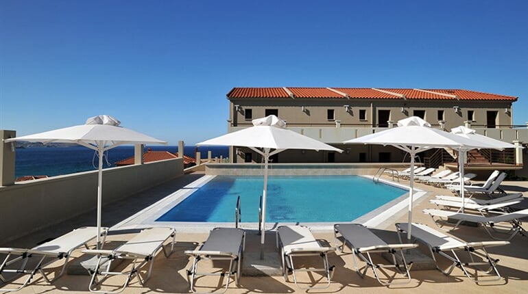 Hotel Porto Plaza Beach Resort: fotografie vybavení exteriérů a interiérů ubytování.