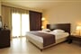 Hotel Porto Plaza Beach Resort: fotografie vybavení exteriérů a interiérů ubytování.
