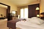 Hotel Porto Plaza Beach Resort: fotografie vybavení exteriérů a interiérů ubytování.