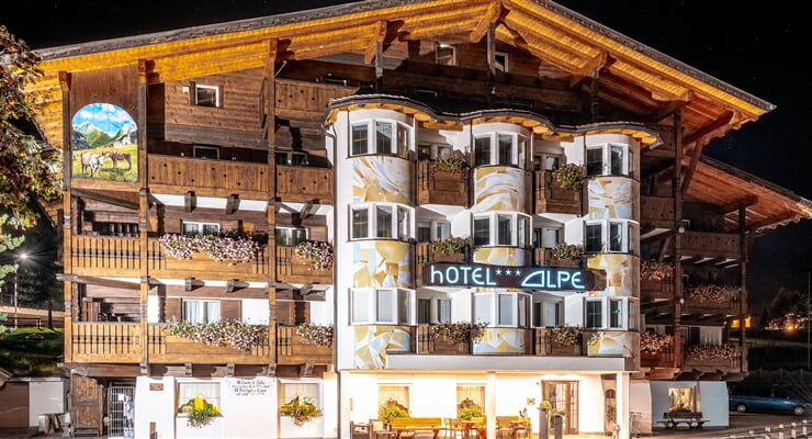 Hotel Alpe   Alba di Canazei 8