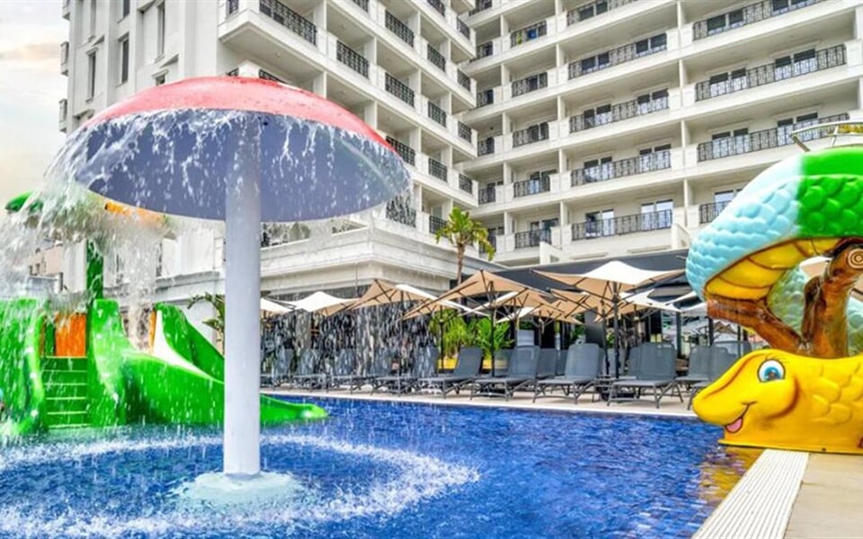 Hotel Dolce Vita by Bonita: fotografie vybavení exteriérů a interiérů ubytování.