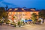 Apartmánový dům Odysseus Palace: fotografie vybavení exteriérů a interiérů ubytování.