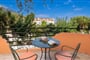 Apartmánový dům Odysseus Palace: fotografie vybavení exteriérů a interiérů ubytování.