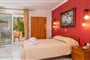 Apartmánový dům Odysseus Palace: fotografie vybavení exteriérů a interiérů ubytování.